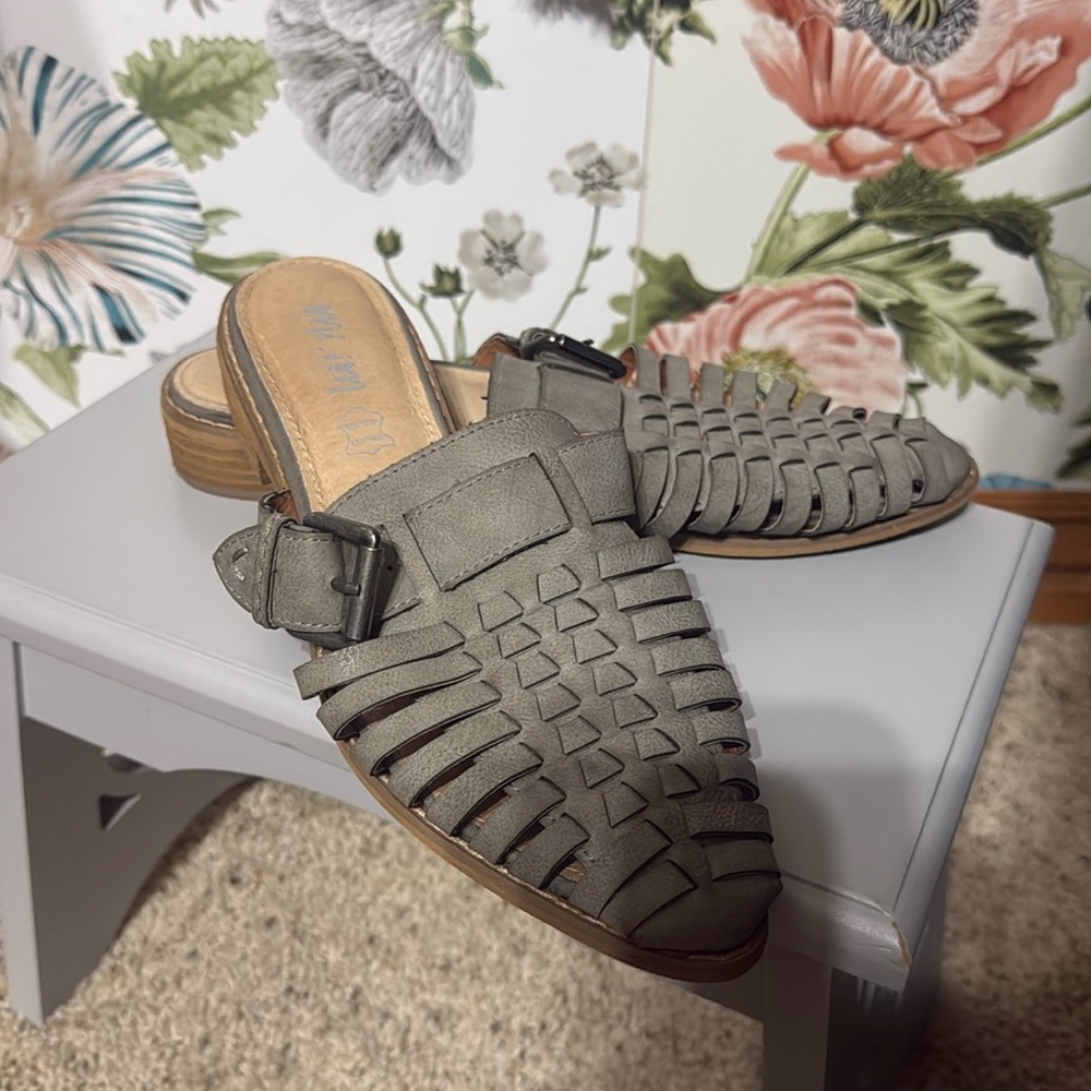 Mi.iM mules in cute gray/green color